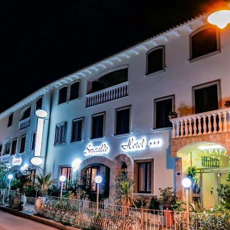 Hotel Smeraldo Canneddi Ngoại thất bức ảnh